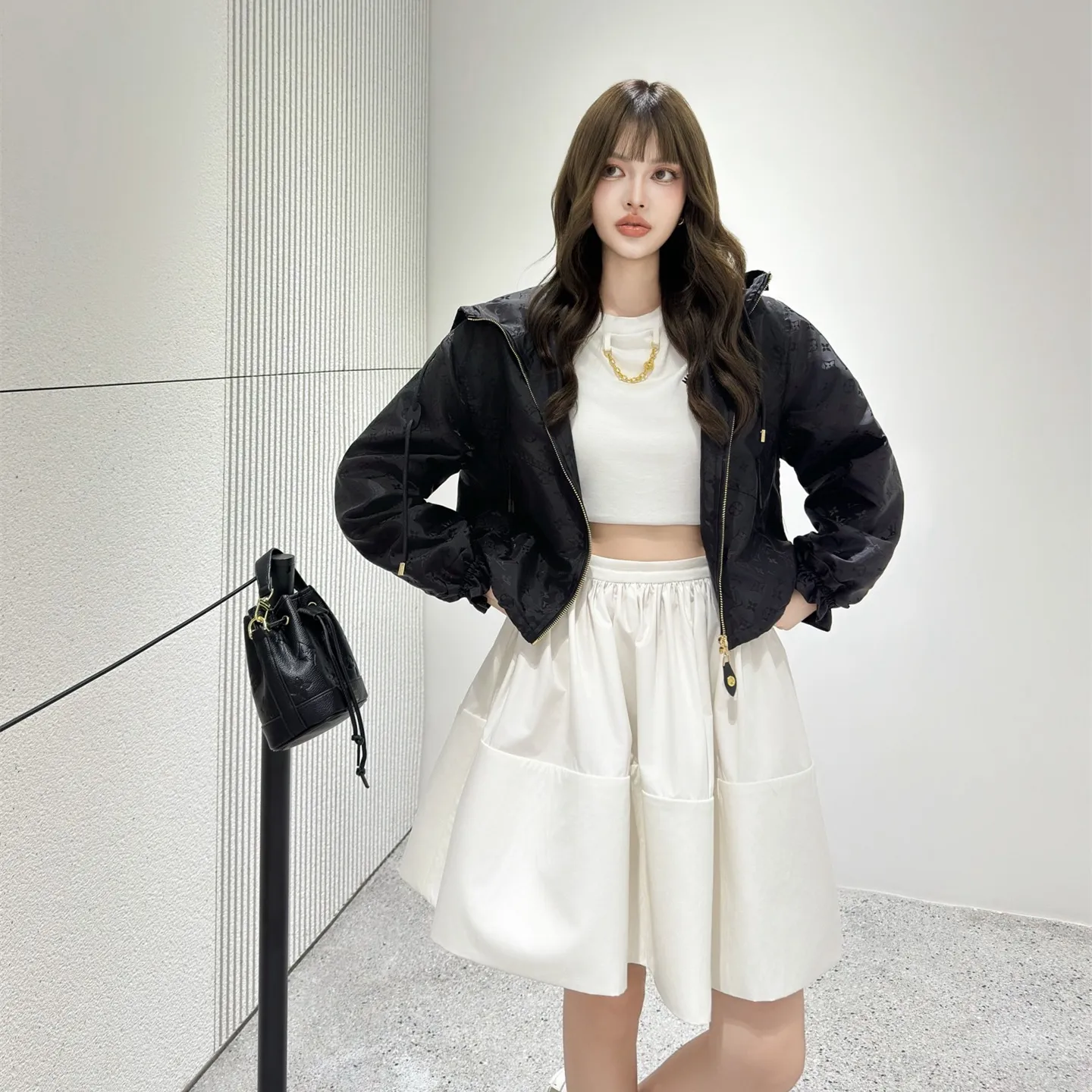 『S-L』大人気 着回し最強 高級感 テクスチャー 立体 裁断 上品 おしゃれ UVカット アウター