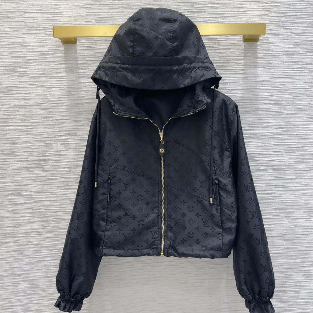 『S-L』大人気 着回し最強 高級感 テクスチャー 立体 裁断 上品 おしゃれ UVカット アウター