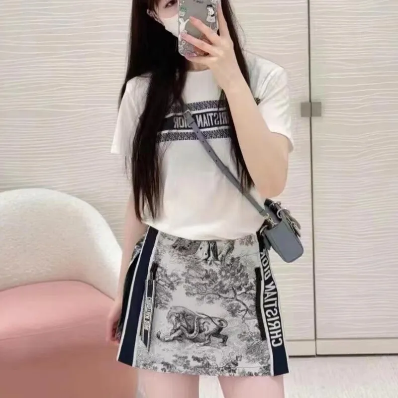『S-L』美人度アップ トレンド 着瘦せ 若見え 高品質 エレガントスウィート Ｔシャツ スカート