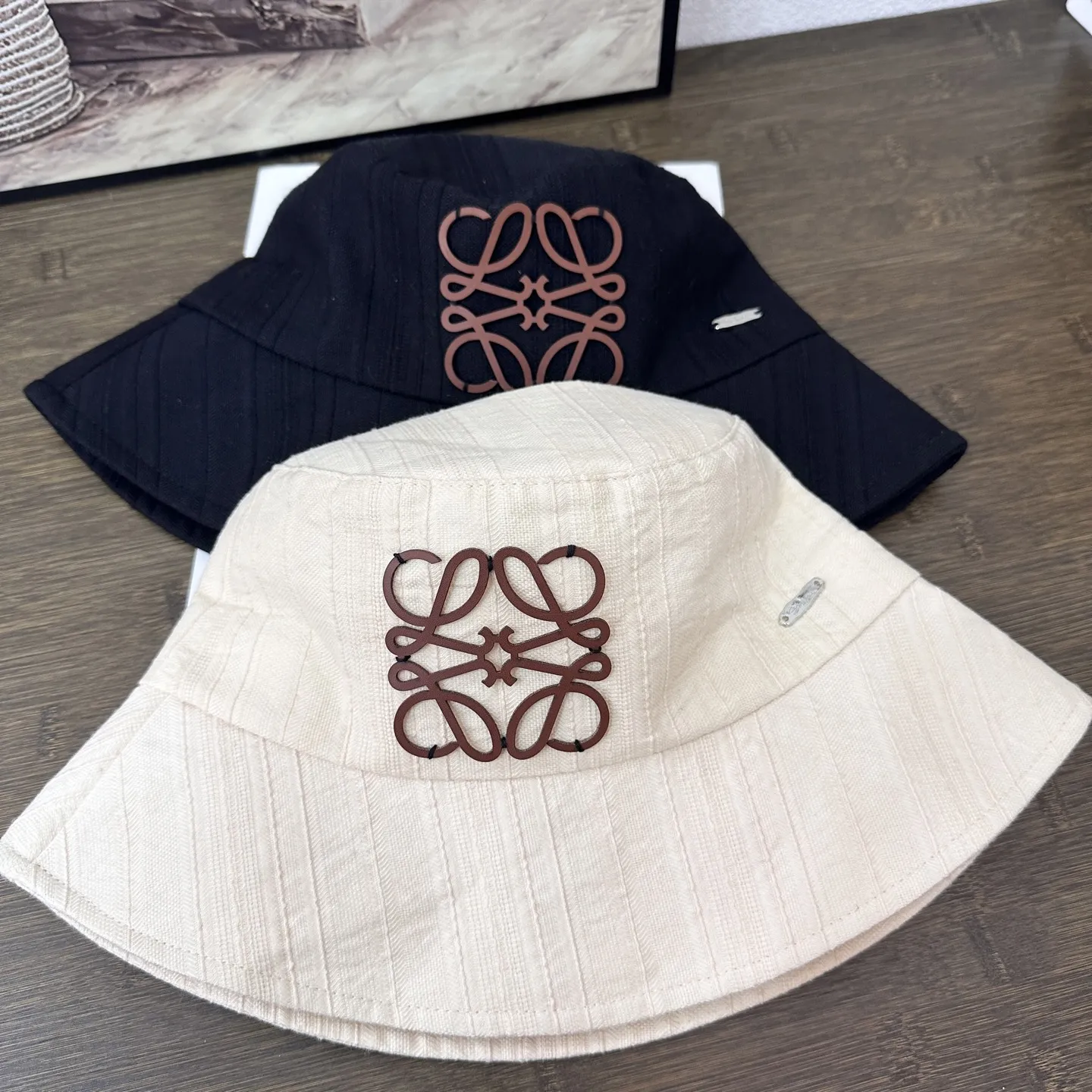 高級感 絶対流行 日常 お手頃価格 2色選べられ  刺繍 ハット