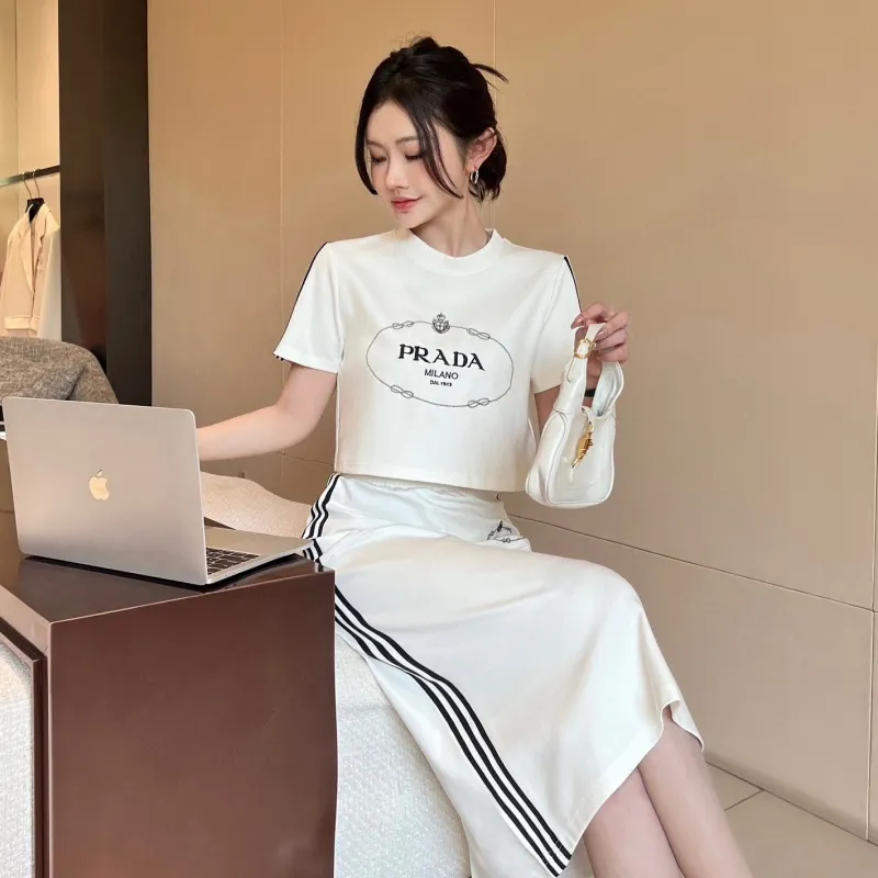 『M』 優しい雰囲気 カジュアル Aライン 着瘦せ  大人らしい 好感度UP  セットアップ