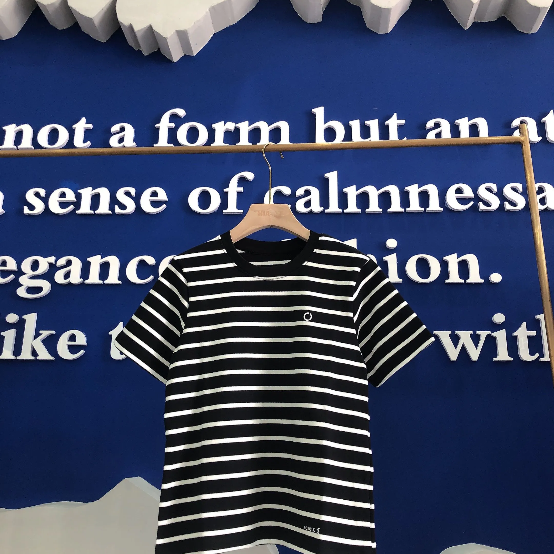 『S-L』大人気 話題沸騰中 気質満点 快適 ラウンドネック ボーダー柄 Tシャツ