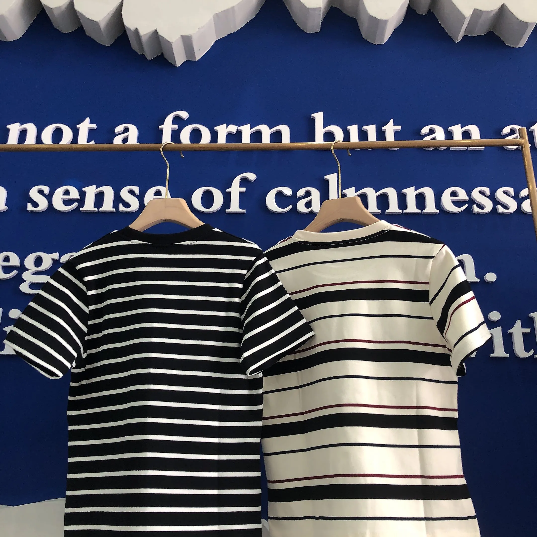 『S-L』大人気 話題沸騰中 気質満点 快適 ラウンドネック ボーダー柄 Tシャツ