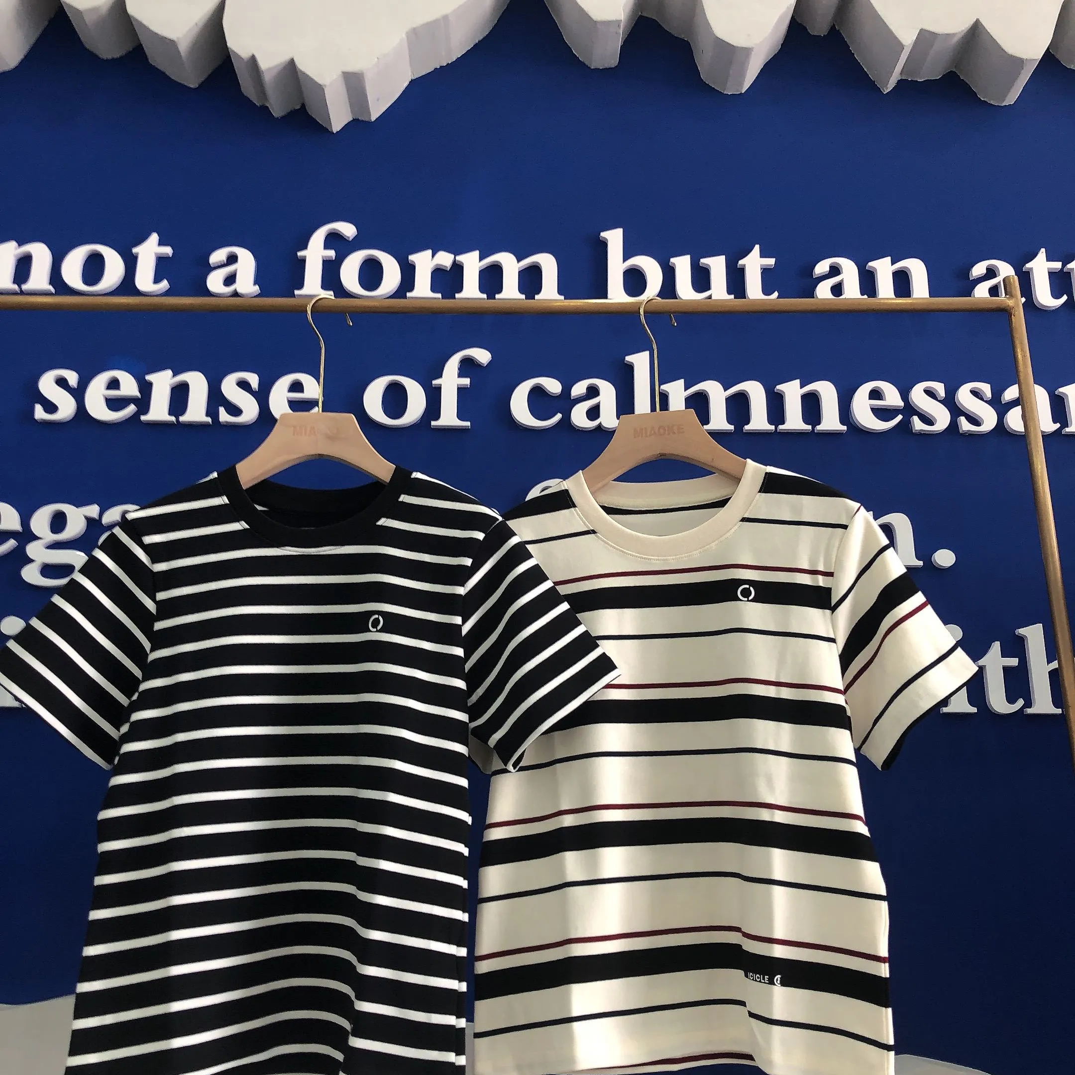 『S-L』大人気 話題沸騰中 気質満点 快適 ラウンドネック ボーダー柄 Tシャツ
