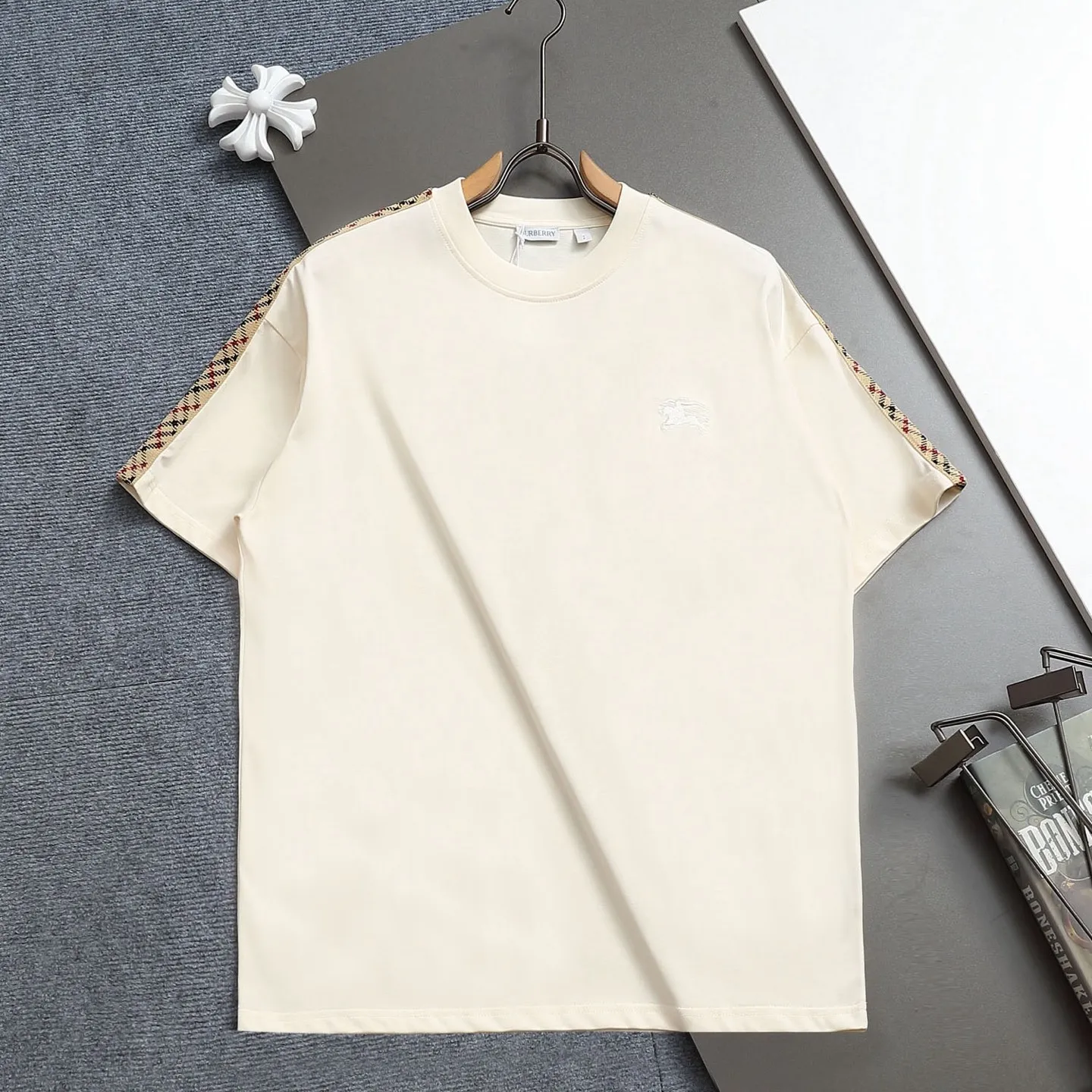 『XS-L』大人の定番 三色選べる クラッシック高級感 Tシャツ