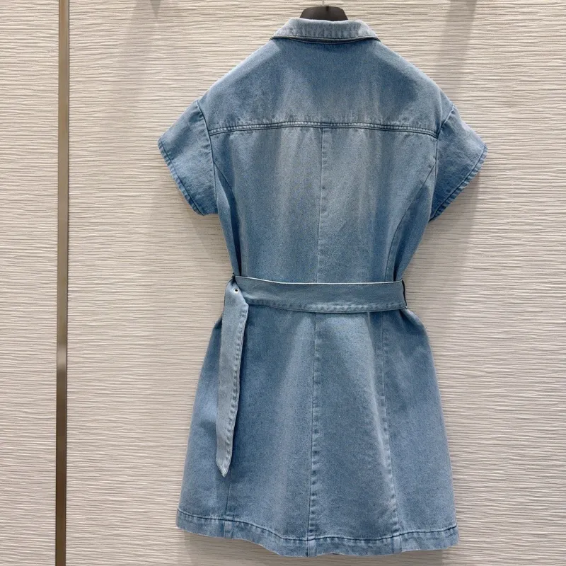 『S-L』今季も大流行 組み合わせやすい シンプル ボタン 折り襟 デニムワンピース