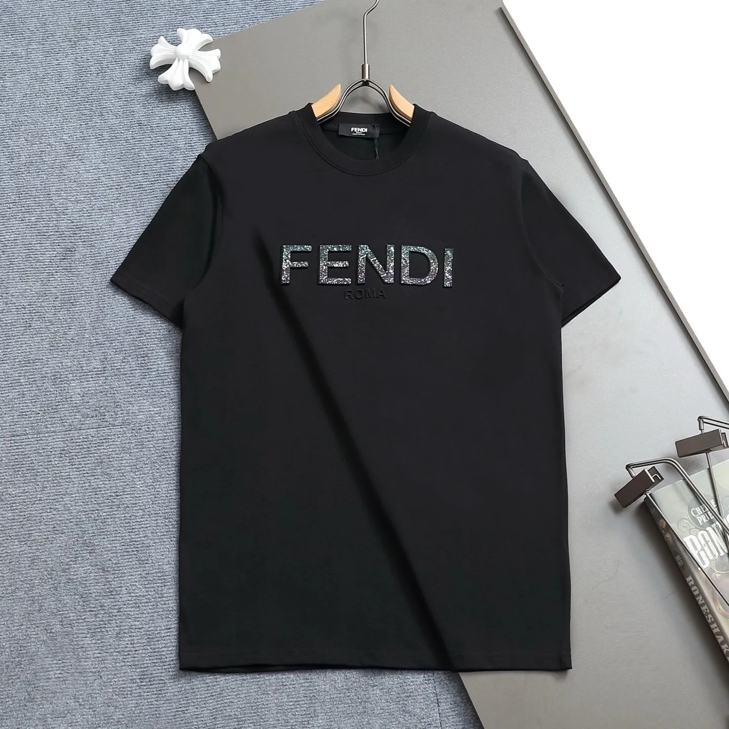 『XS-L』見逃し厳禁 高級感 気質満点 オーバサイズ  Tシャツ