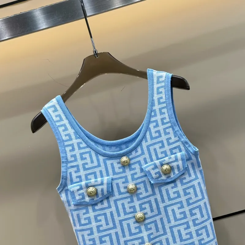 『 フリーサイズ 』話題沸騰中 気質満点 おしゃれ Uネック アルファベット ジャカード Tシャツ