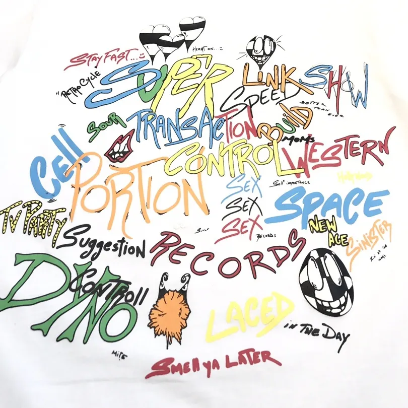 『L-XL』オーバーサイズ清潔感のあるルック 軽量素材  ポケット付き Tシャツ