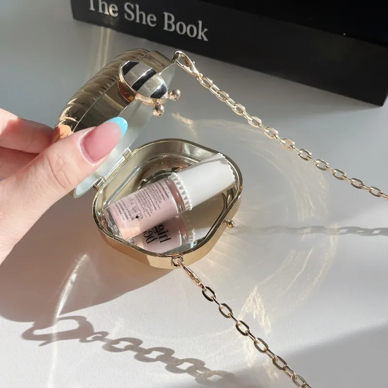 高品質 フェミニン クロスボディバッグ