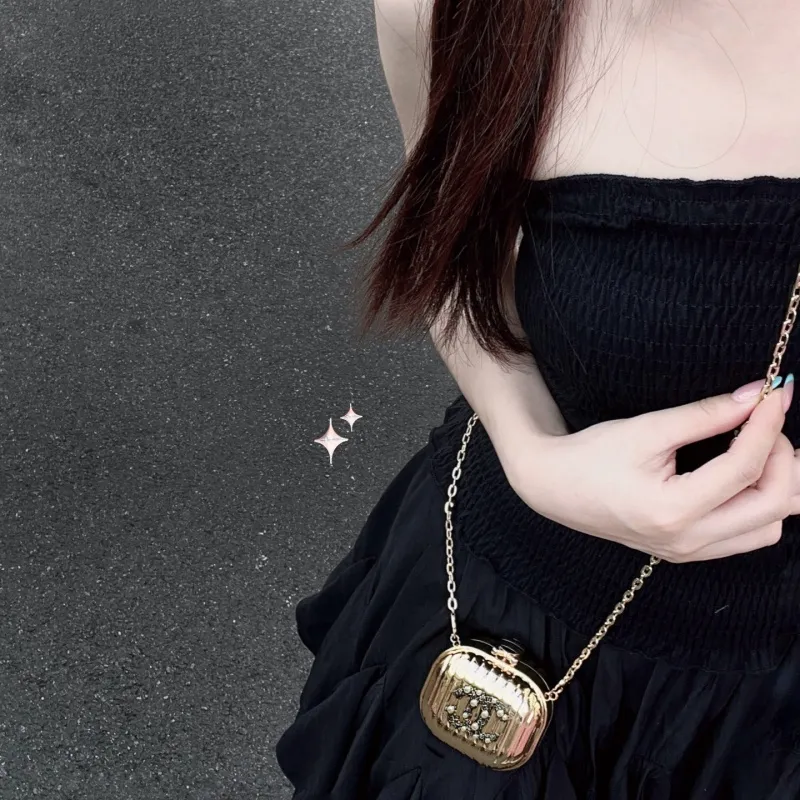 高品質 フェミニン クロスボディバッグ