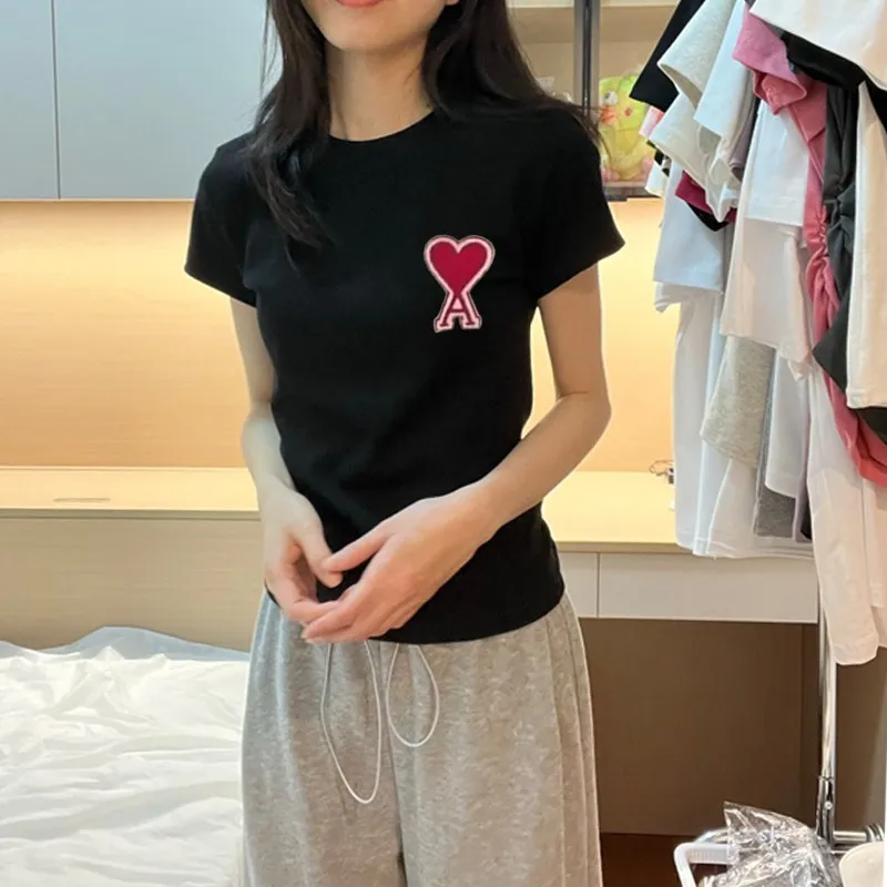 『M-XL』今季も大流行 着心地良い ファッション 着やせ効果 合わせやすい 通気性 刺繍Ｔシャツ