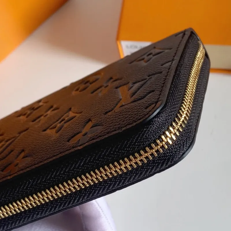 人気上昇中 質感のいい エレガント 高品質 収納力抜群 繊細 通勤 財布