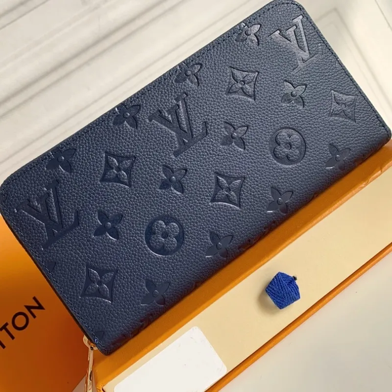 人気上昇中 質感のいい エレガント 高品質 収納力抜群 繊細 通勤 財布