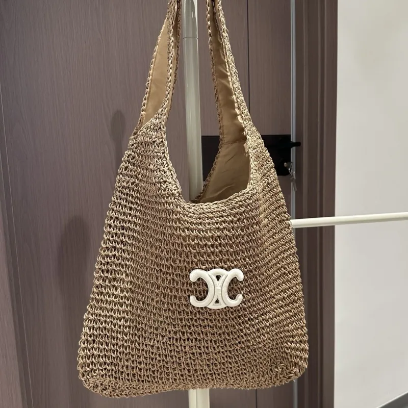 売れ筋 人気上昇中 合わせやすい 質感のいい 大人らしい ショルダーバッグ