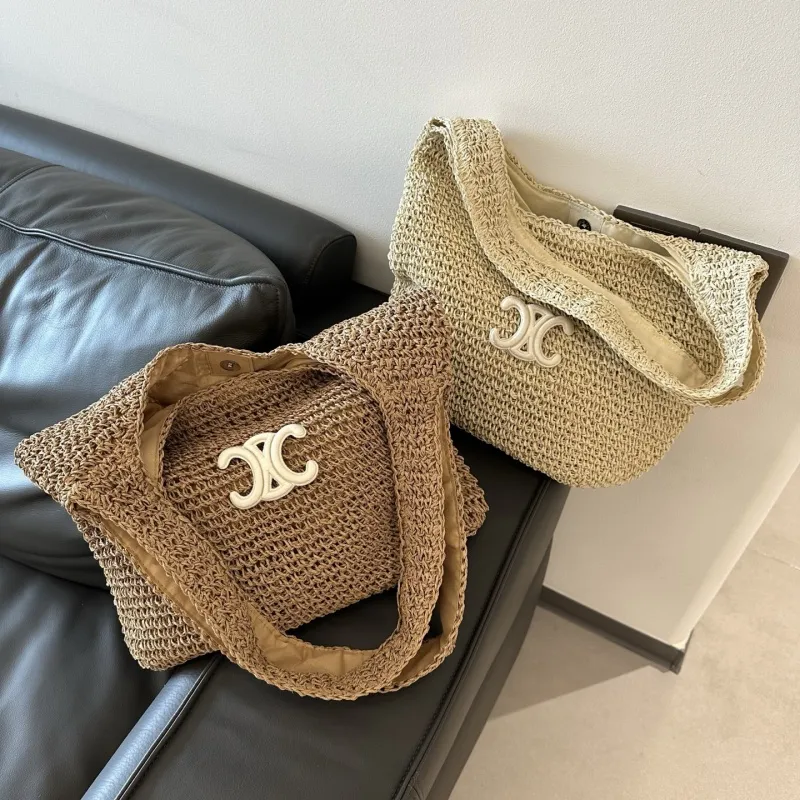 売れ筋 人気上昇中 合わせやすい 質感のいい 大人らしい ショルダーバッグ