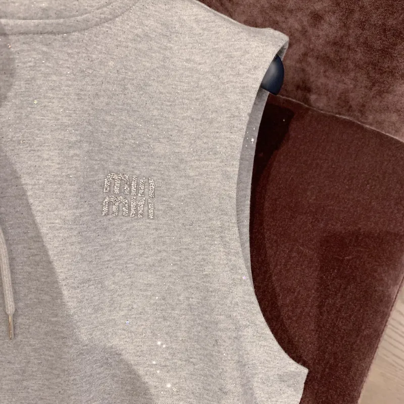 『S-L』大活躍 超人気商品 ノームコア ノースリーブ フード付き セットアップ-副本