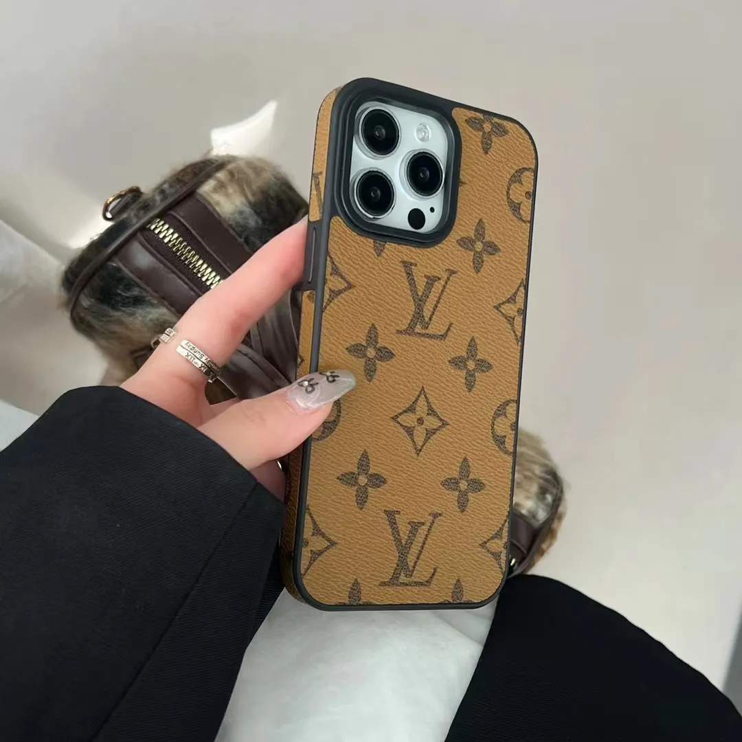 多色展開 シンプルで飽きのこないデザイン 軽量 スマホケース