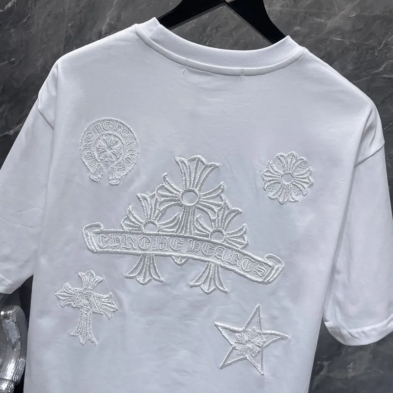『S-XL』雑誌掲載商品 真空刺繍 重厚な刺繍 大きなパターン Tシャツ