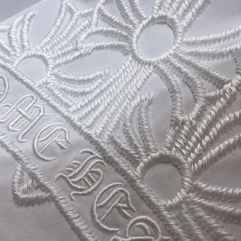 『S-XL』雑誌掲載商品 真空刺繍 重厚な刺繍 大きなパターン Tシャツ